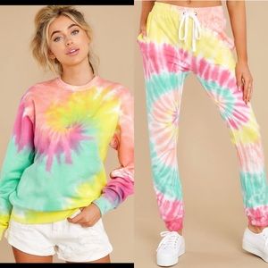 tie dye joggers lounge set NWOT
